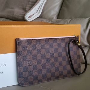 Louis Vuitton Neverfull MM Damier Ebene pouch